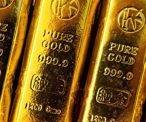 Gold Jumps 2% to $5,388 on Rush to Safe Havens