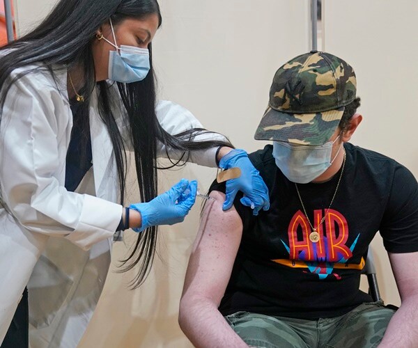 US Buys 200M More Moderna COVID-19 Vaccine Doses