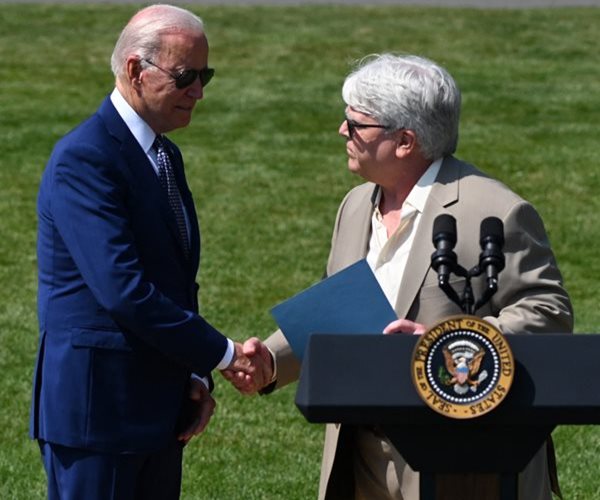 UAW Not Yet Endorsing Biden for 2nd Term, Citing EVs