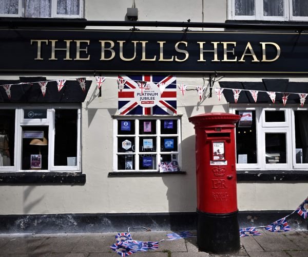 British Pubs Decline to Record Low