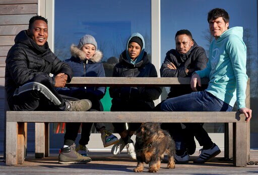 Berliners Open Their Hearts, Homes to Those Fleeing Ukraine