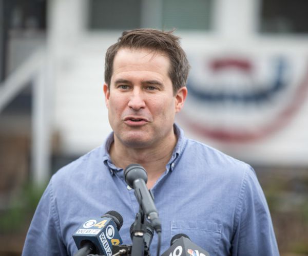 Dem Vets Criticize Trump's Lack of Military Service As He Visits Japan