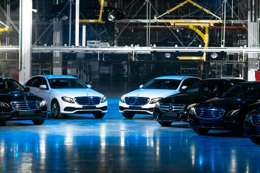 EU Says BMW, Daimler, VW Colluded to Limit Emissions Tech