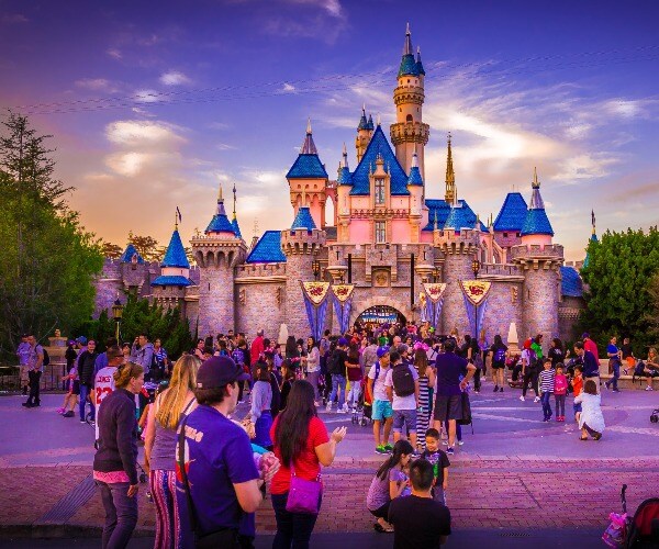 Disneyland Closing as Virus Spreads in California