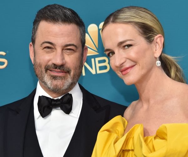 Jimmy Kimmel Signs 3-Year ABC Late-Night Stint