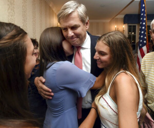 Trump Voices Support for GOP Winners in Connecticut, Kansas, Minnesota