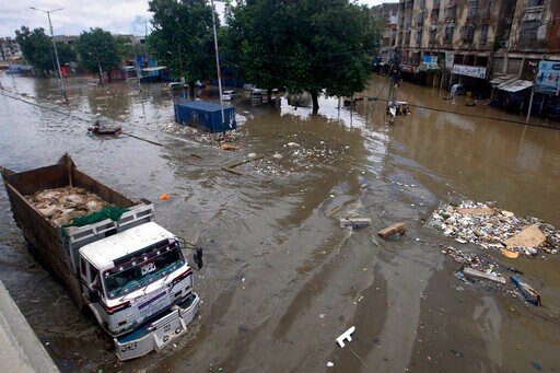 Pakistan Death Toll from Monsoon Rains, Flooding Reaches 304