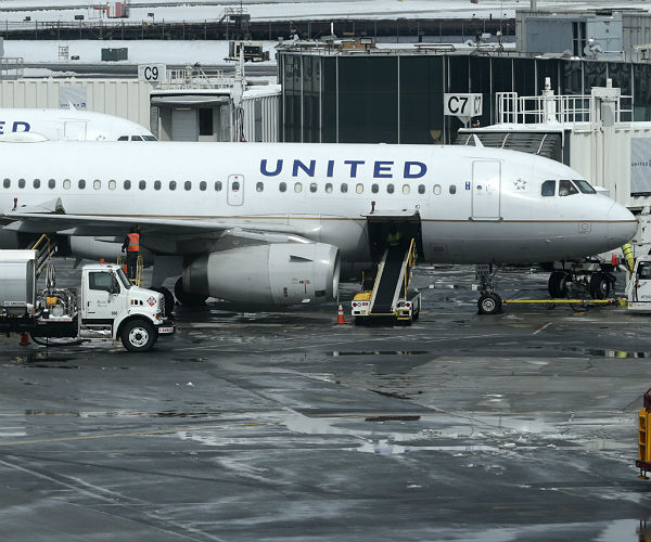 Chicago, United Lambasted Over Man Dragged off Plane
