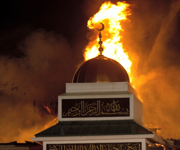 Texas Mosque Fire Sparks Outpouring of Donations