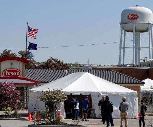 Tyson Sales Above Estimates on Steady Meat Demand