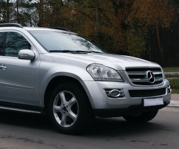 US-Built Mercedes-Benz SUV's Held up by Chinese Customs