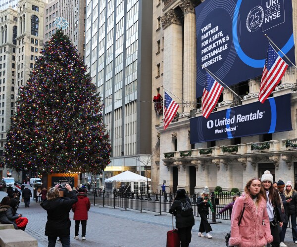 Stocks Waver on Mixed Economic Data