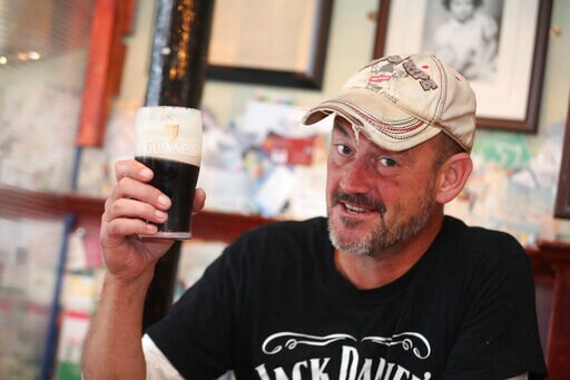 Kissing of Blarney Stone Resumes as Ireland Eases Lockdown