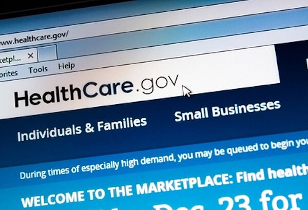 Feds: Phony Applicants Able to Sign Up for Obamacare