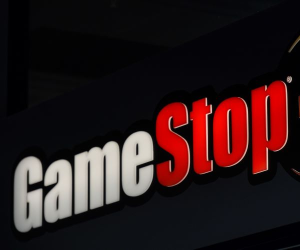 GameStop Beats 2Q Revenue Estimates as Shoppers Return to Stores