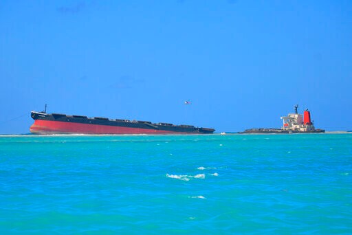 Mauritius Copes with Split Japanese Ship That Spilled Oil