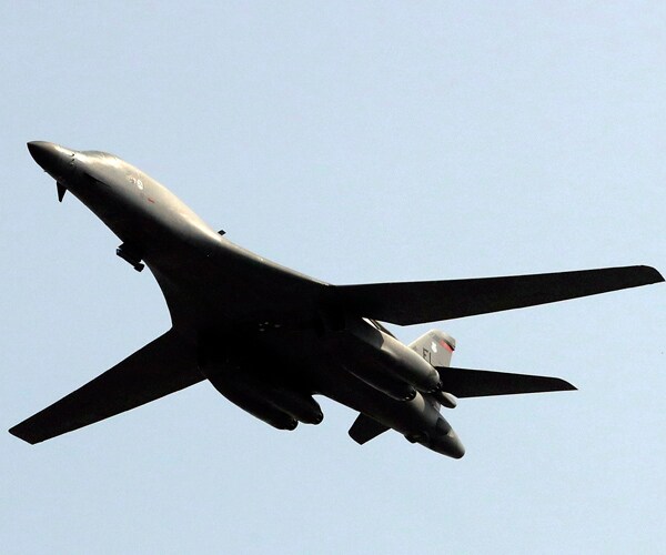 US Bombers Fly Over South Korea in Solidarity Against North Korea