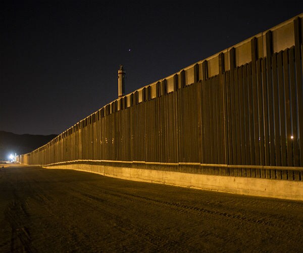 Poll: Support for Sending Troops to Border Almost at 50 Percent