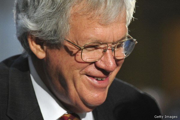 Dennis Hastert: GOP Can't Ignore Path to Citizenship for Immigrants