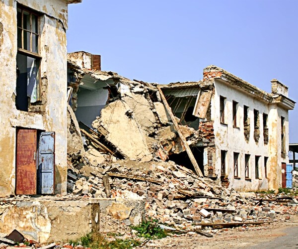 4 Charts That Show Why Equities Are Doomed to Collapse