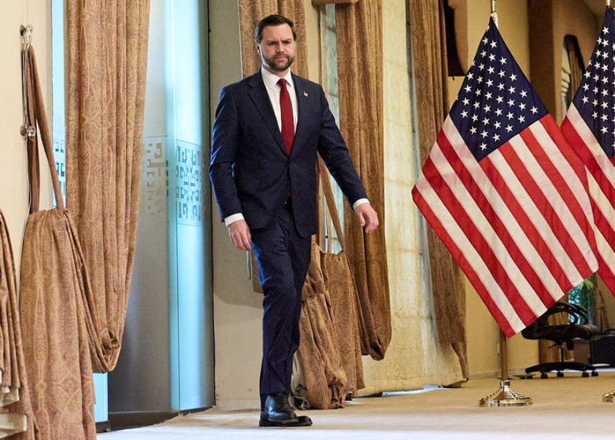 US, Iran Left Door Open to Dialog After Tense Islamabad Talks 