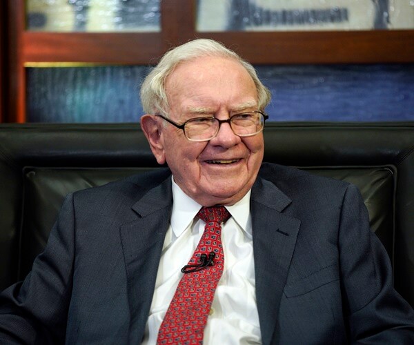 Warren Buffett Warns Investors Not to Gamble on Stocks