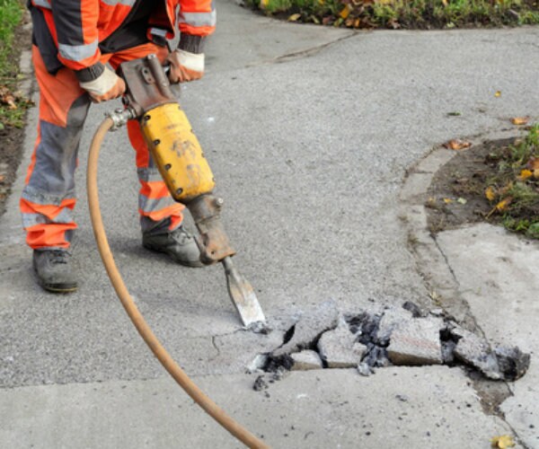 Hearing Loss Strikes 1 in 8 Workers