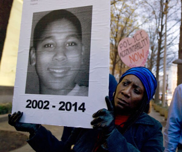 Cleveland Prosecutor: 'Perfect Storm Of Human Error' in Cop Shooting of Boy