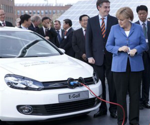 VW Said to Agree to $10 Billion Payment for US Emissions Scandal