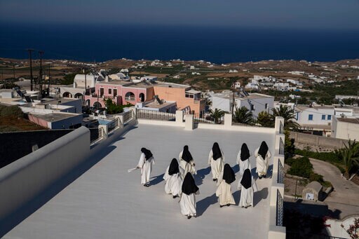 On Greece's Santorini, 13 Cloistered Nuns Pray for the World