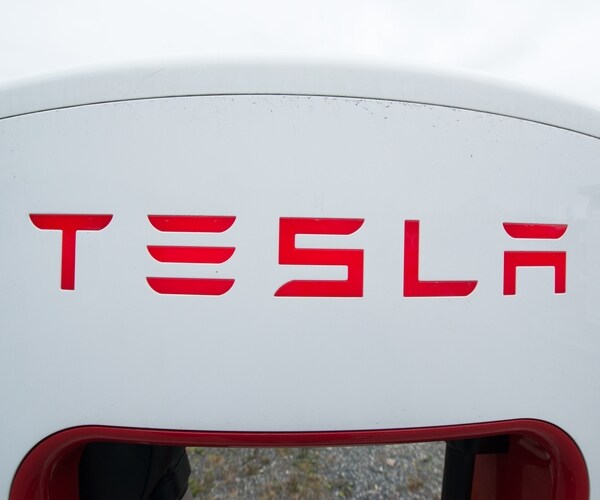 Tesla's California Vehicle Factory to Suspend Production Due to Coronavirus