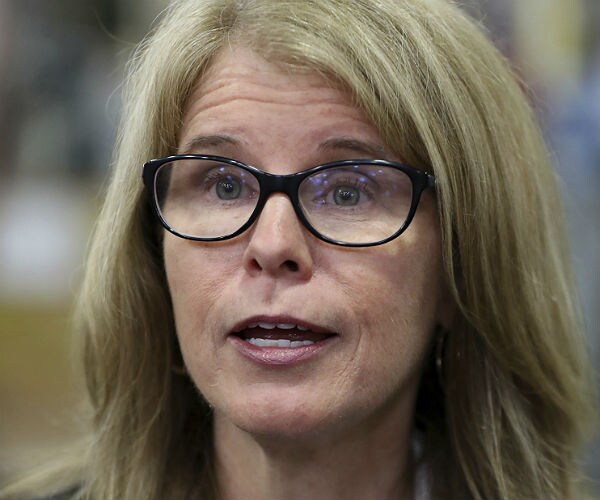 Bush Brother Tosses Fundraiser in Maine Governor's Race