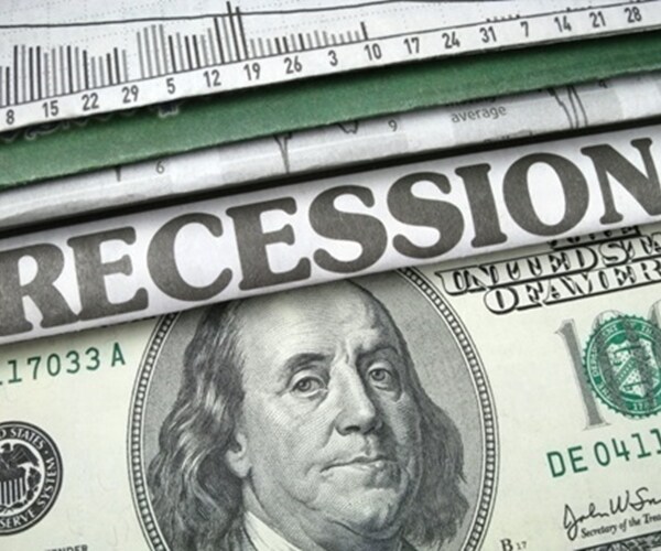 Trump Tax Cuts Seen Giving Modest Growth Boost as Recession Looms