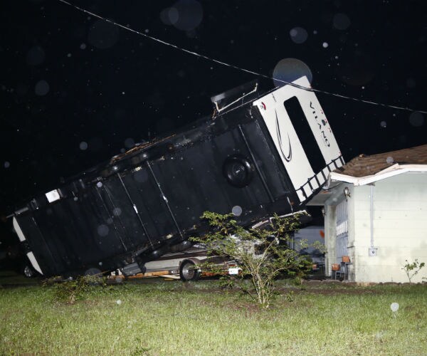 Nestor Makes Landfall on Florida Island, Heads North