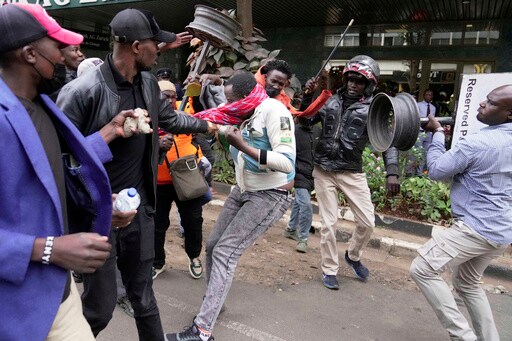 Kenyan Police Shoot Protester at Close Range During Latest Protests over Blogger's Death