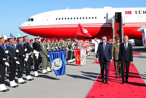 Erdogan in Tunisia for Surprise Visit to Discuss Libya