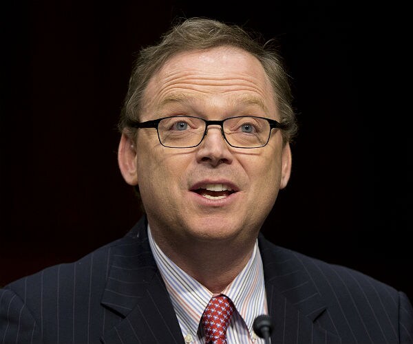 Pro-Immigration Economic Adviser Has Trump's Base Worried