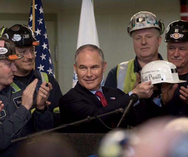 EPA Scientific Advisers Dismissed to Make 'Clean Break' From Obama