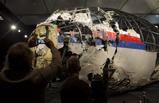 Families of MH17 Victims Face long Wait for Answers
