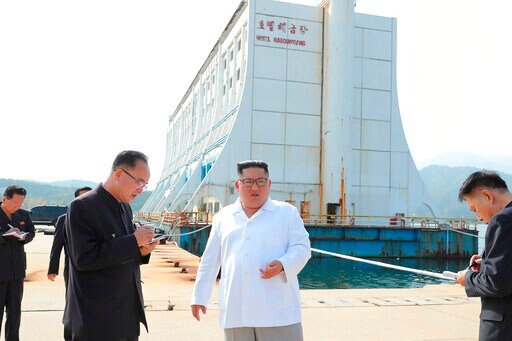 North Demolishing Hotel That Was Symbol of Korean Engagement