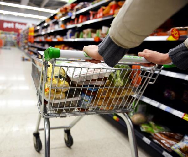 Investors Bet Old-School Retailers Will Rebound in 2021