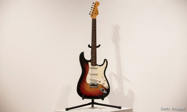 Dylan's Newport Guitar Auctioned for Record $965,000