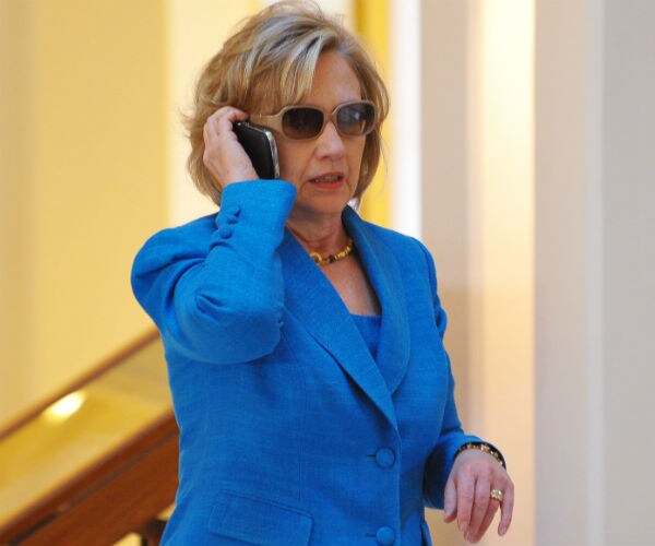 State Dept. Official: Nothing Odd about Clinton's Private Email Use