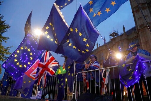 France's Business Federation Warns of 'Brexit without End'