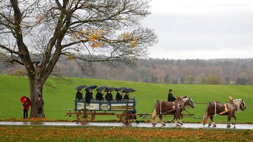 Bavarian Town Honors Horses' Patron Saint in Procession