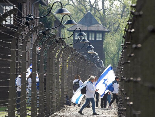 Thousands March in Poland to Remember Holocaust Victims