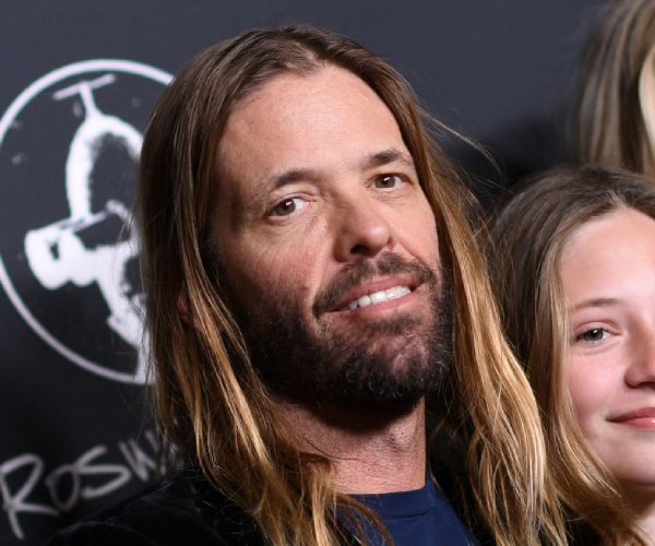taylor hawkins attends an event in hollywood in february