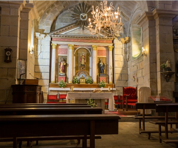 Biden, Trump Court Catholic Swing Vote