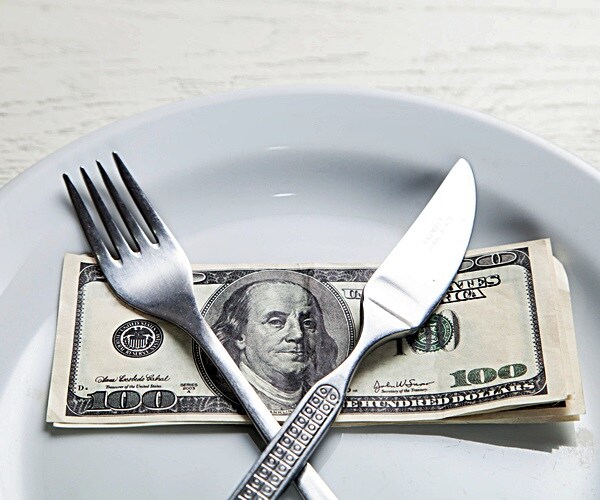 Barron's: 3 Restaurant Stocks to Benefit as Dining Out Resumes