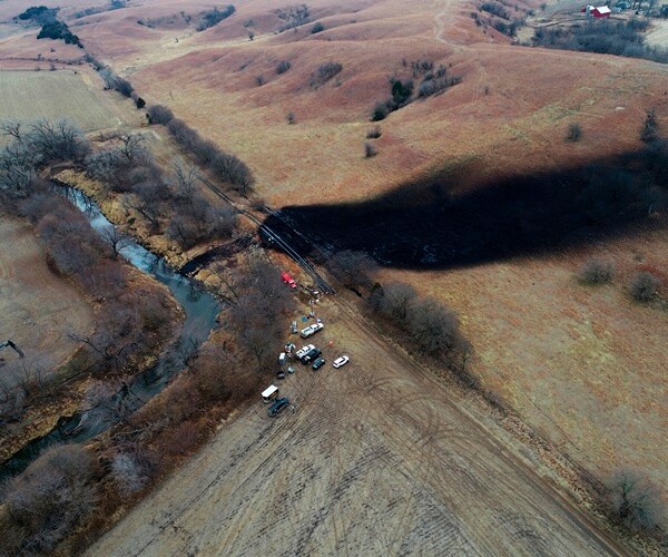 Oil Spill in Rural Kansas Creek Shuts Down Keystone Pipeline
